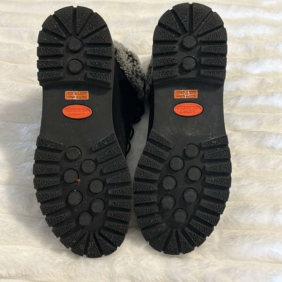 Lugz Women's Black Fur-Lined Boots - Picture 5 of 7